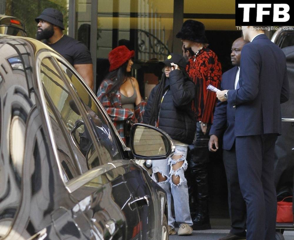 Megan Fox & MGK are Pictured Arriving at the Hotel in Milan - #28