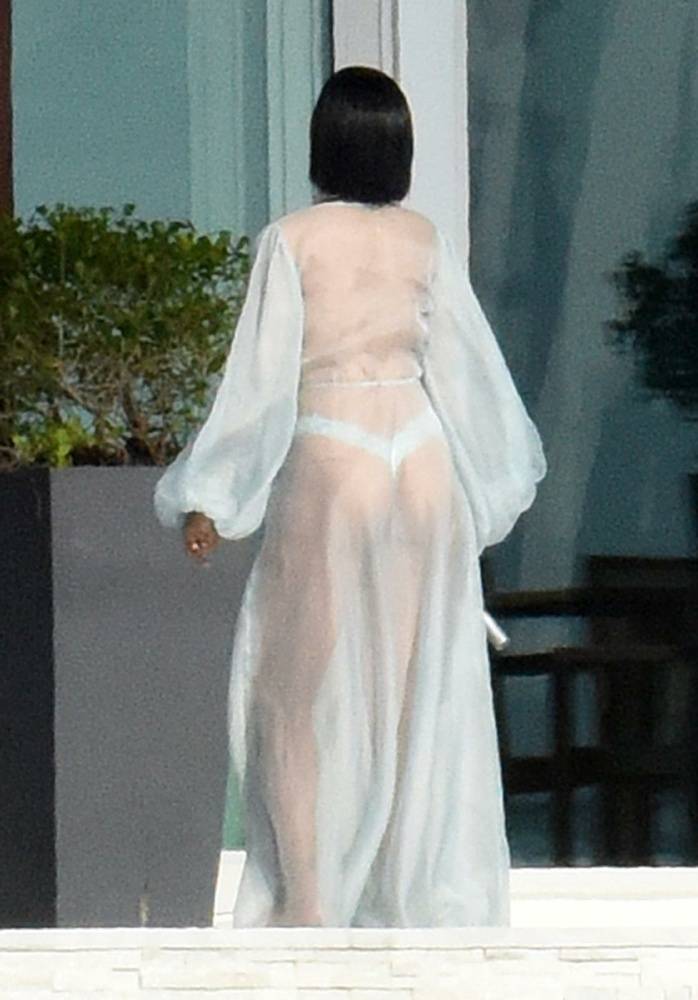 Rihanna Bikini Sheer Robe Nip Slip Photos Leaked - #8