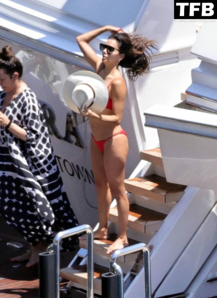 Eva Longoria Showcases Her Stunning Figure and Ass Crack in a Red Bikini on Holiday in Capri - #17