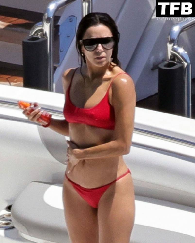 Eva Longoria Showcases Her Stunning Figure and Ass Crack in a Red Bikini on Holiday in Capri - #8