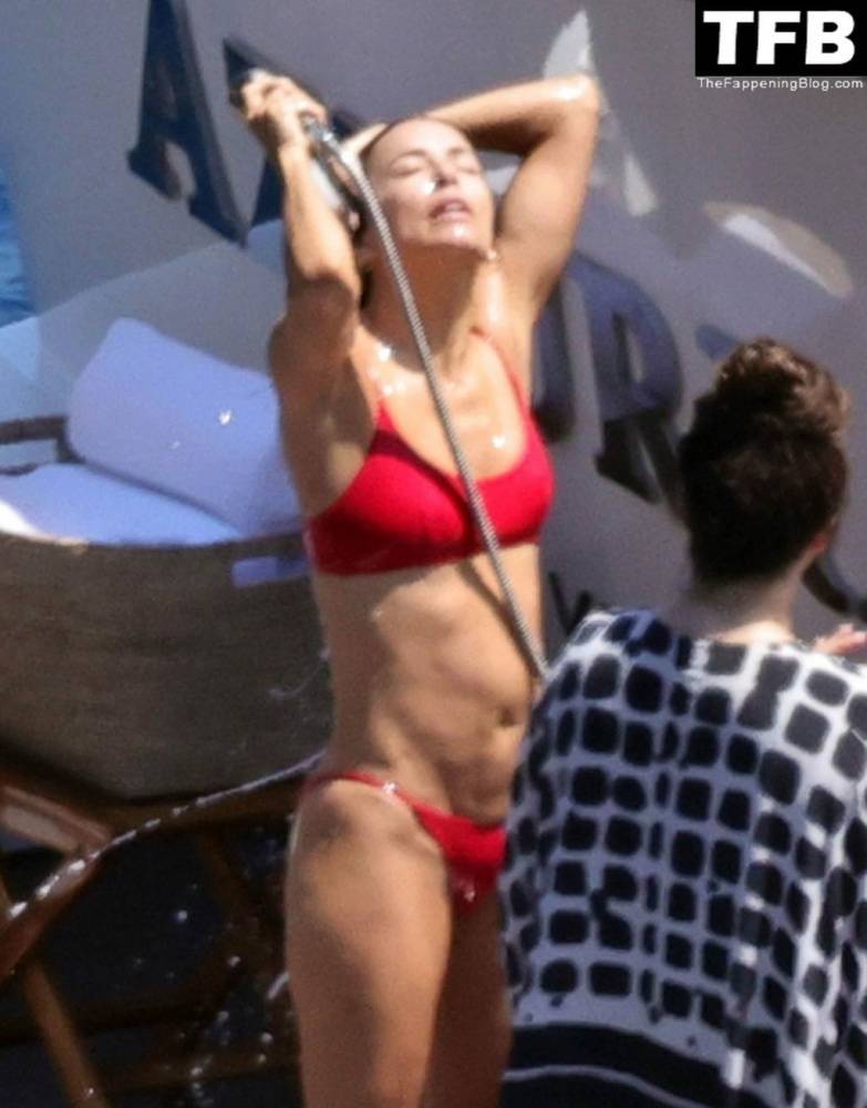 Eva Longoria Showcases Her Stunning Figure and Ass Crack in a Red Bikini on Holiday in Capri - #9