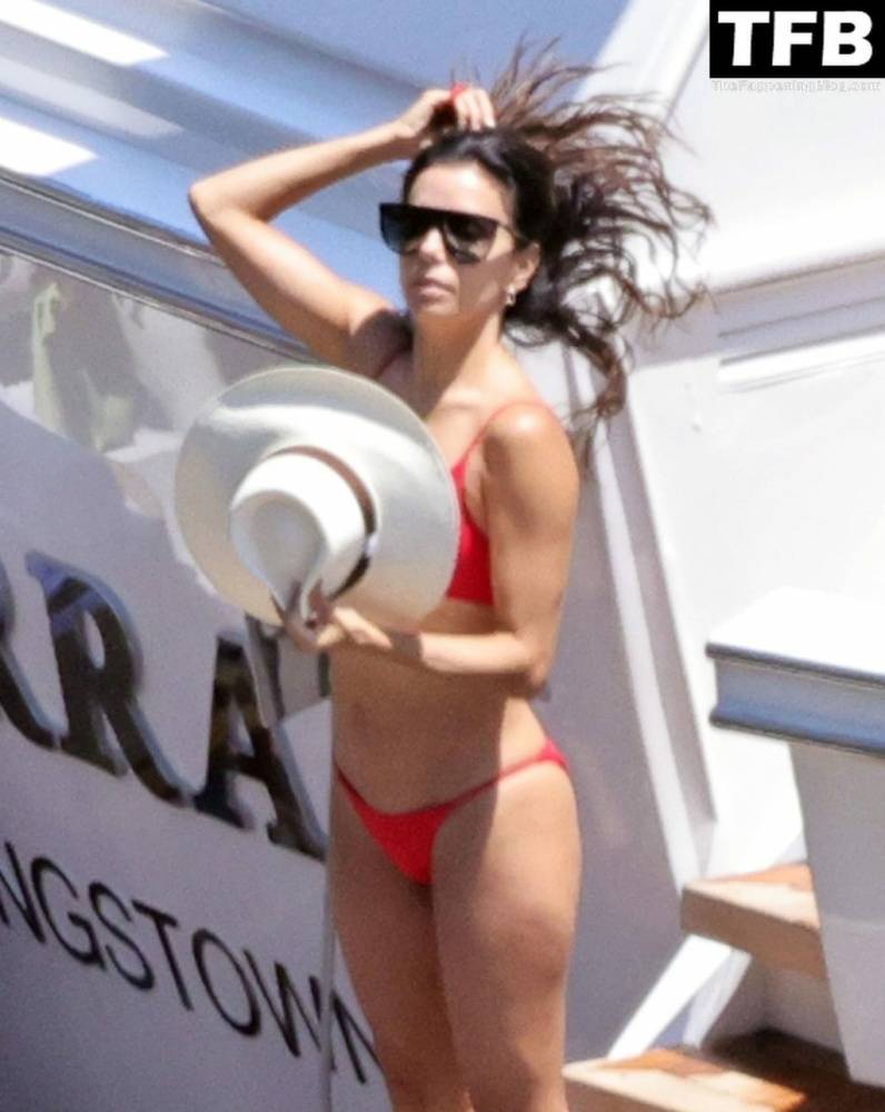 Eva Longoria Showcases Her Stunning Figure and Ass Crack in a Red Bikini on Holiday in Capri - #14