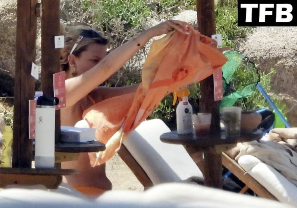 Millie Bobby Brown & Jake Bongiovi Enjoy Their Holidays Together Out in Sardinia - #17