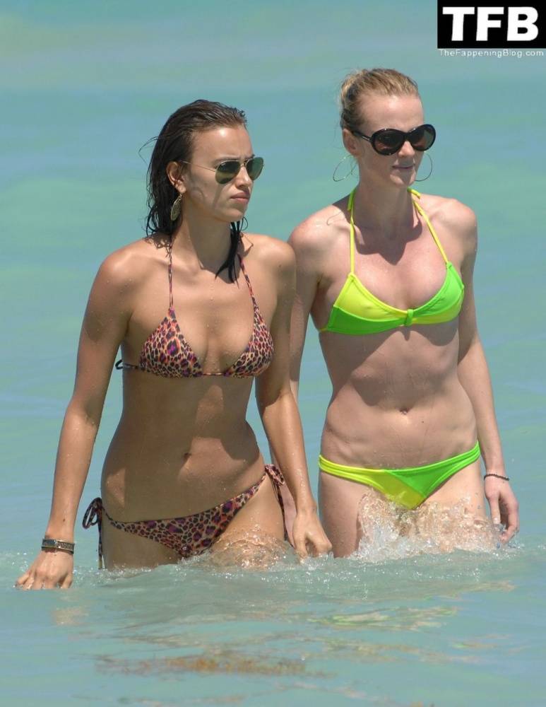 Irina Shayk & Anne Vyalitsyna Enjoy a Day on the Beach in Miami - #11