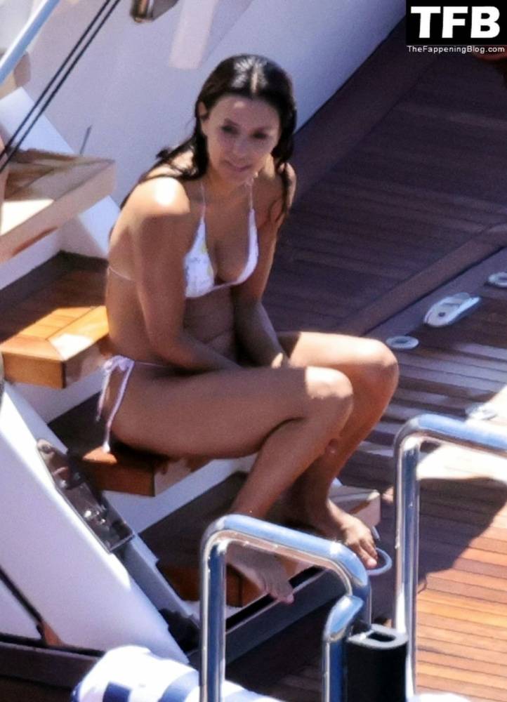Eva Longoria Shows Off Her Sultry Figure Out on Her Family Holiday in Capri - #19