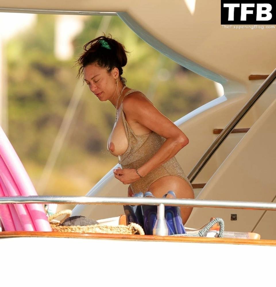 Lilly Becker Shows Off Her Nude Tits on Vacation in Ibiza - #15