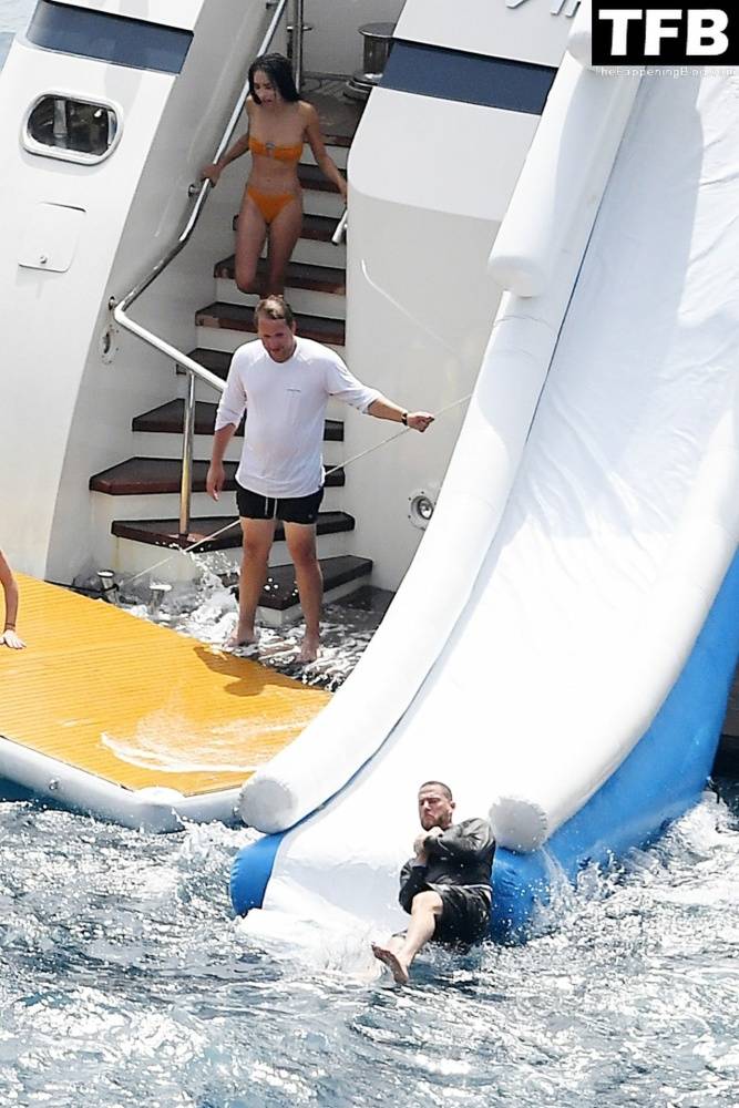 Zoe Kravitz & Channing Tatum Pack on the PDA While on a Romantic Holiday on a Mega Yacht in Italy - #71