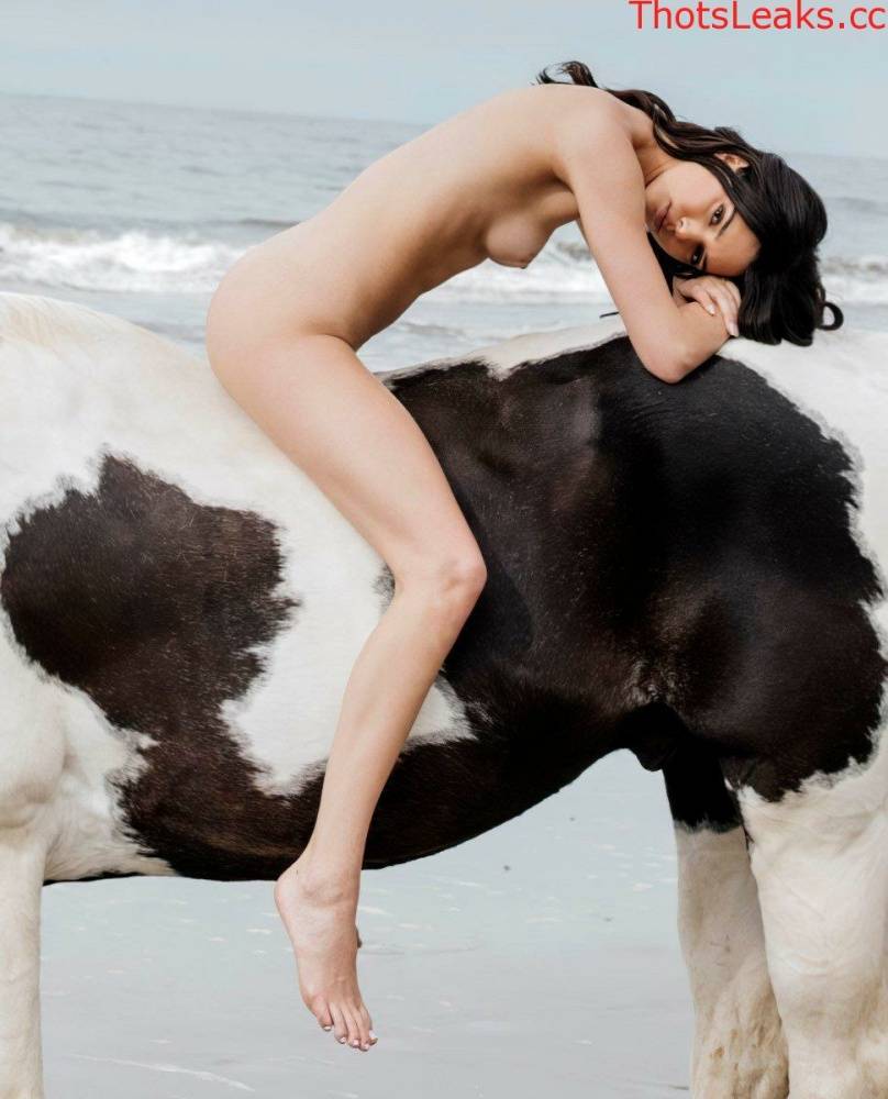 Kendall Jenner Nude Horse Riding Set Leaked - #14