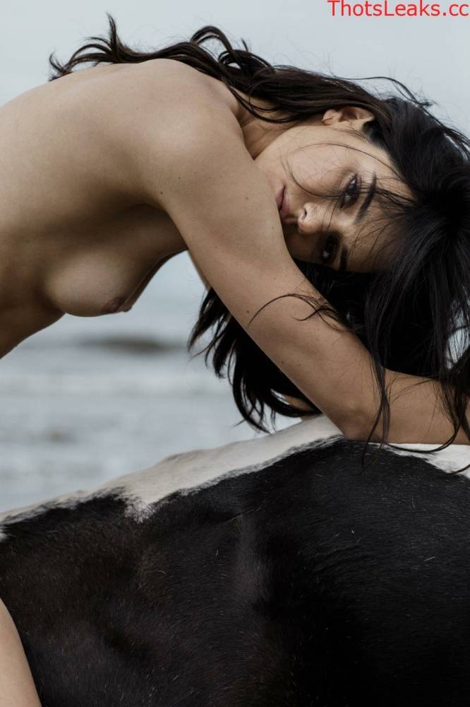 Kendall Jenner Nude Horse Riding Set Leaked - #20
