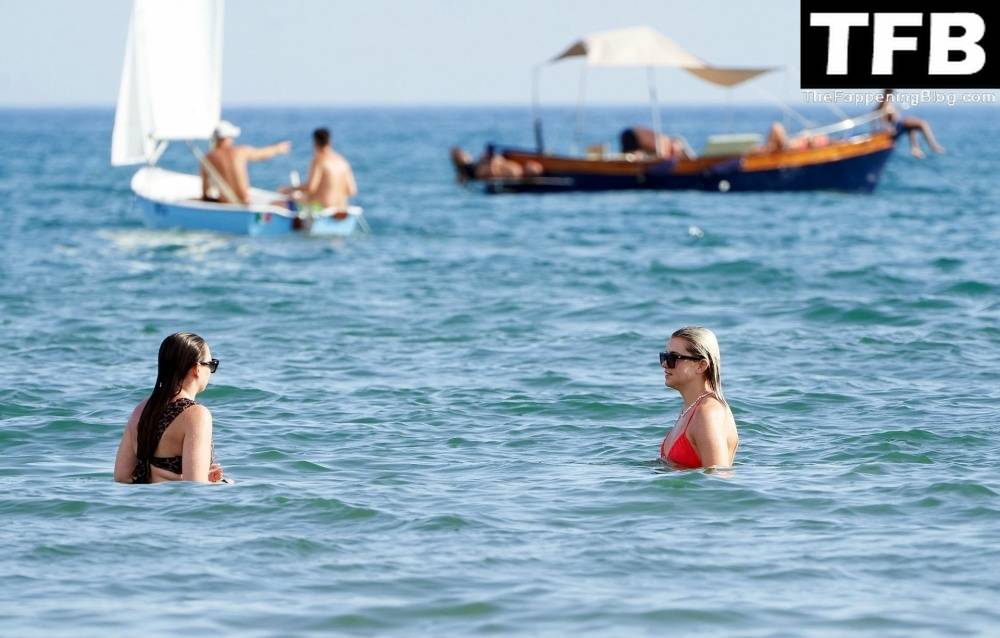 Alessia Russo is Pictured Relaxing on Holiday in Italy - #26