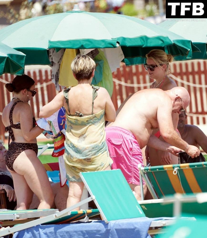 Alessia Russo is Pictured Relaxing on Holiday in Italy - #35