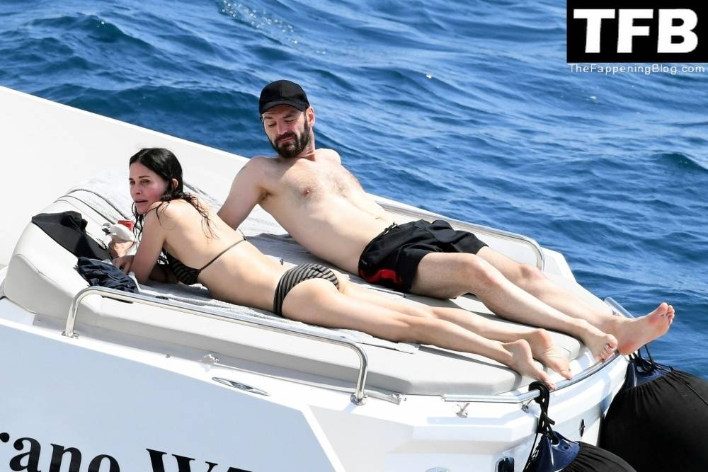 Courteney Cox Enjoys the Summer Holiday with Johnny McDaid in Positano - #26