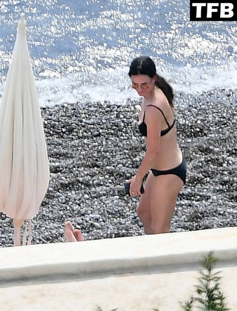 Courteney Cox Enjoys the Summer Holiday with Johnny McDaid in Positano - #25