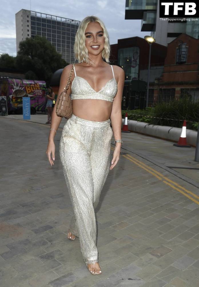 Cheyenne Kerr Arrives at the Rose Riviera Fashion Event in Manchester | Photo: 178755
