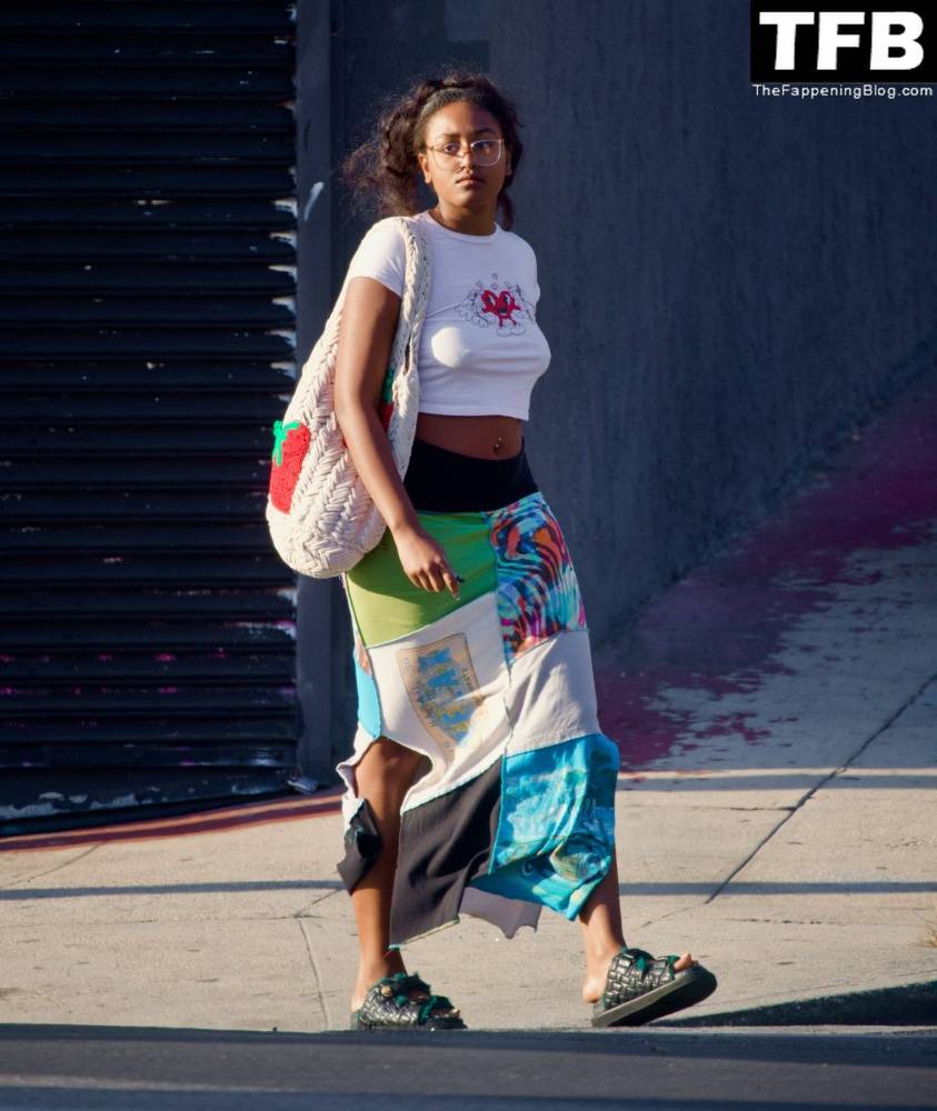 Sasha Obama Goes Braless in LA - #4