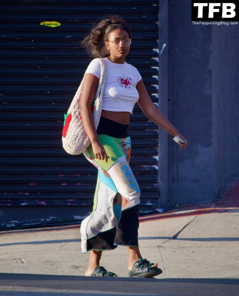 Sasha Obama Goes Braless in LA - #1