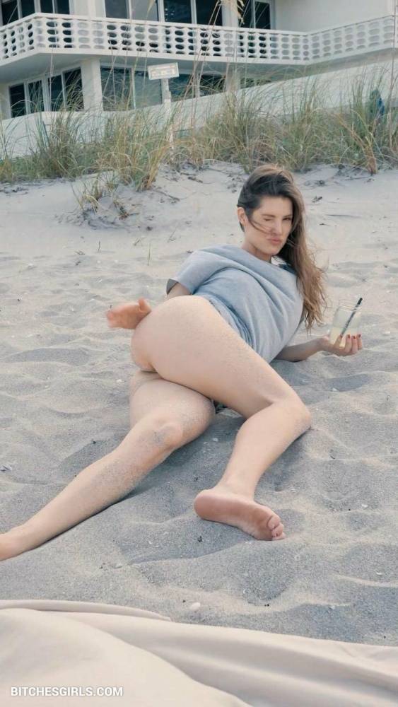 Amanda Cerny Nude Celebrity's Pussy Photos - amandacerny Onlyfans Leaked - #5