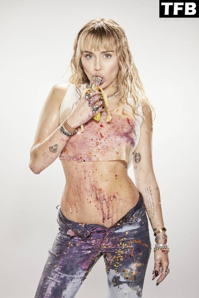Miley Cyrus Nude & Sexy 13 1CShe Is Coming 1D Outtakes - #20