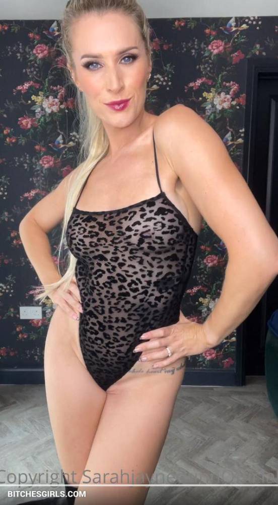 Sarah Jayne Dunn Nude Milf - sarahjaynedunn Onlyfans Leaks - #14