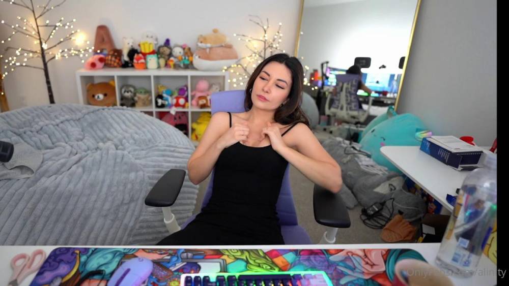 Alinity Horny Looking At Porn Onlyfans Video Leaked - #8