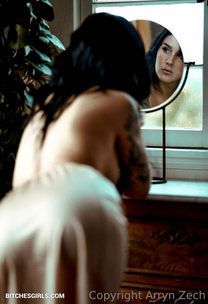Arryn Zech Nude - Arryn Leaked Nude Photo - #3