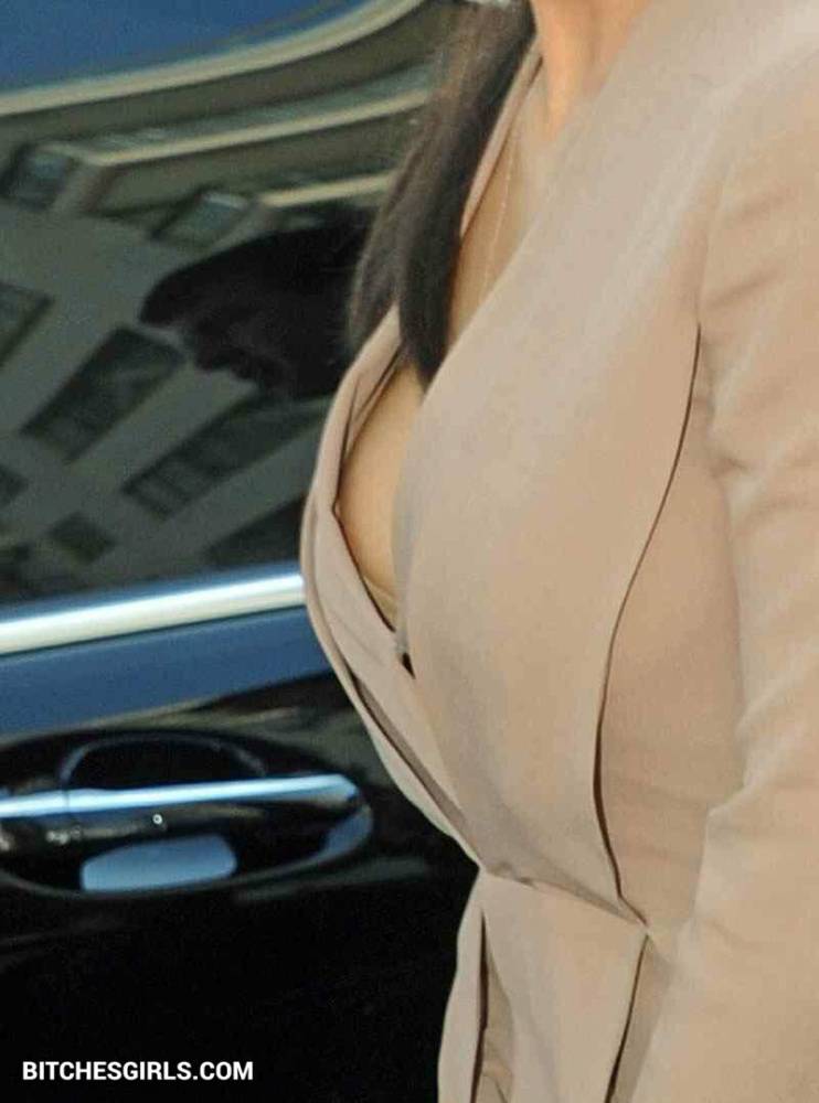 Kim Kardashian Nude Thicc - Kardashian Celebrities Leaked Nude Pics - #21