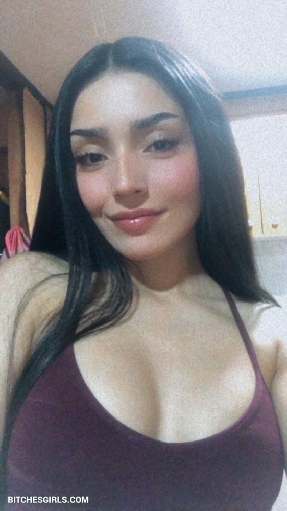 Flores_Isabella98 Nude Latina - Flores_Isabella98 Onlyfans Leaked Naked Photo - #11