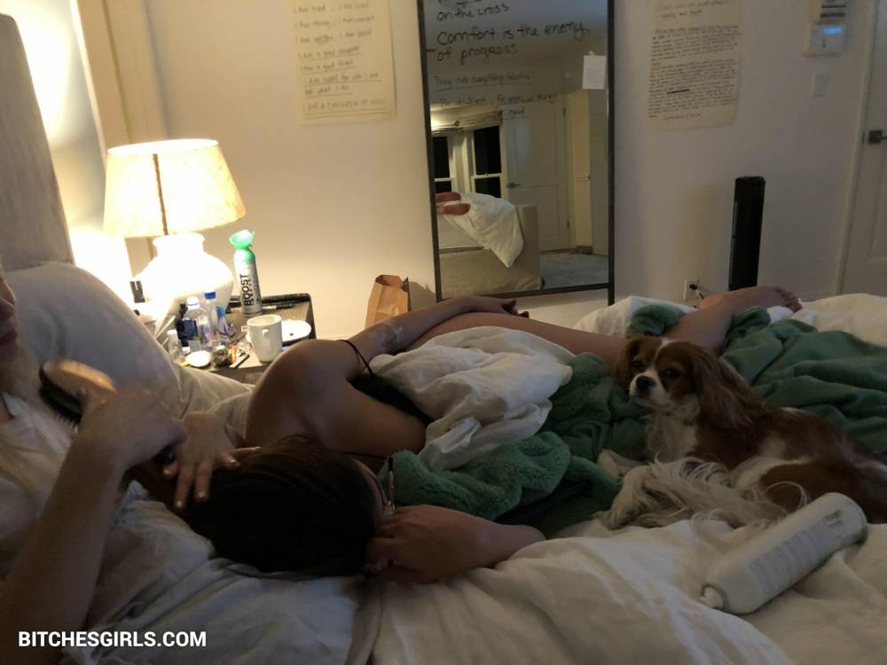 Selena Gomez Celeb Nudes - selenagomez Leaked Boobs Photos - #1