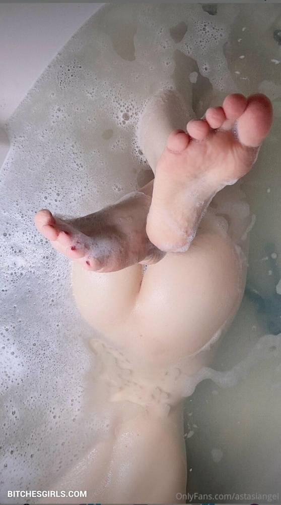 Astasiadream Naked Cosplayer - Anastasiangel Onlyfans Leaked Bath Photos - #4
