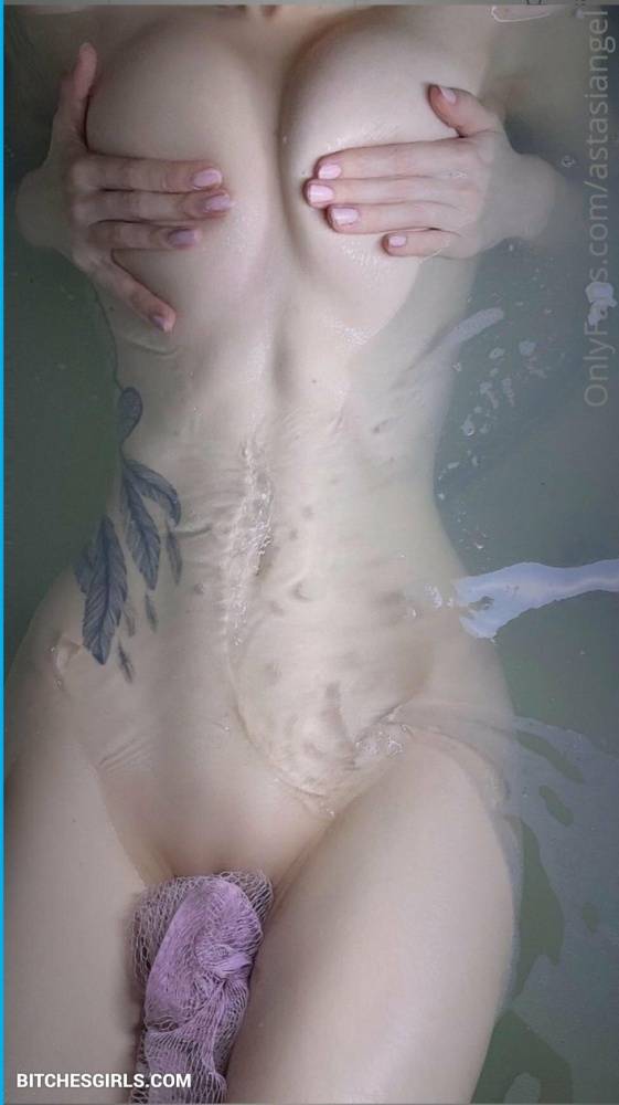 Astasiadream Naked Cosplayer - Anastasiangel Onlyfans Leaked Bath Photos - #17
