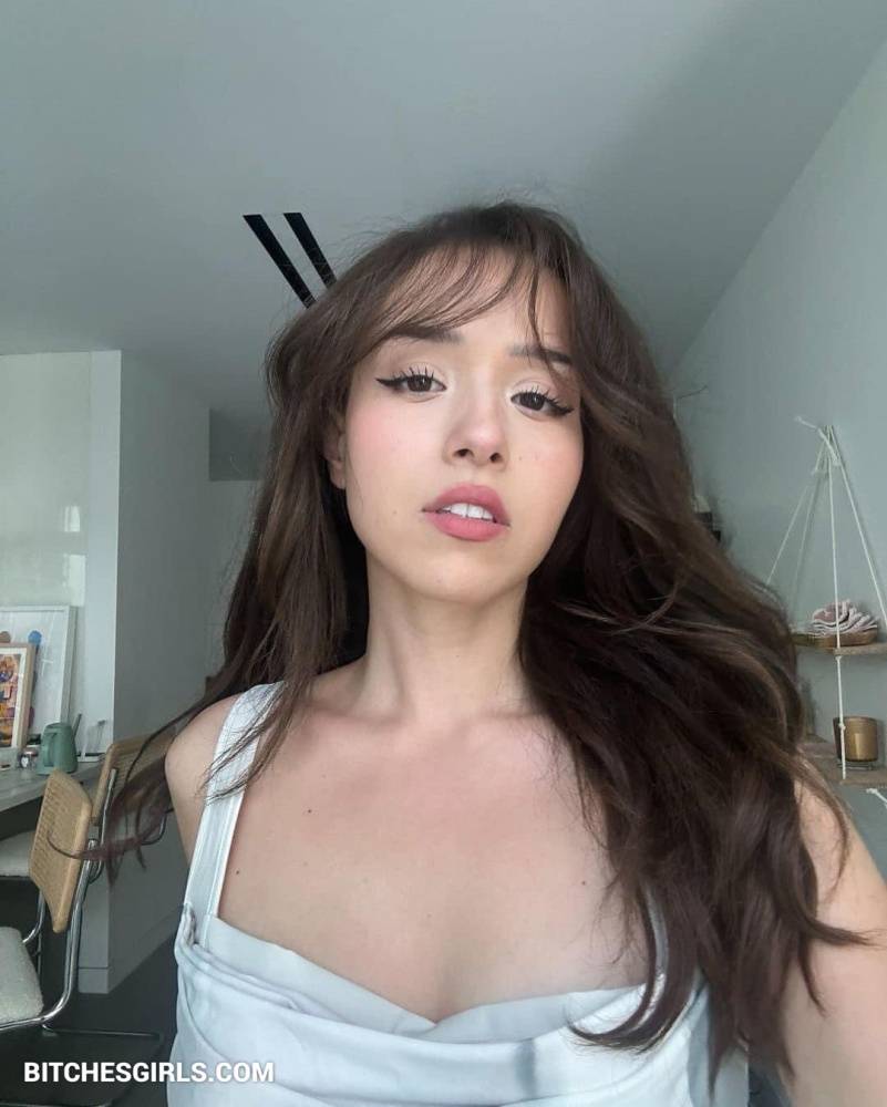 Pokimane Nude Twitch - Twitch Leaked Videos - #20