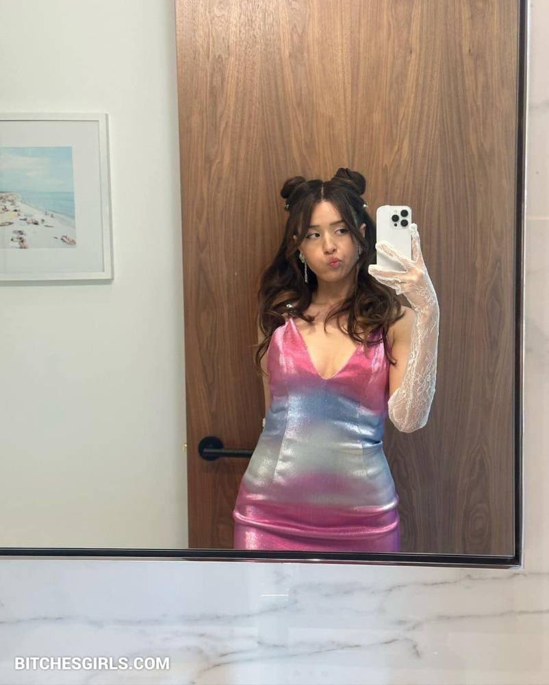 Pokimane Nude Twitch - Twitch Leaked Videos - #3