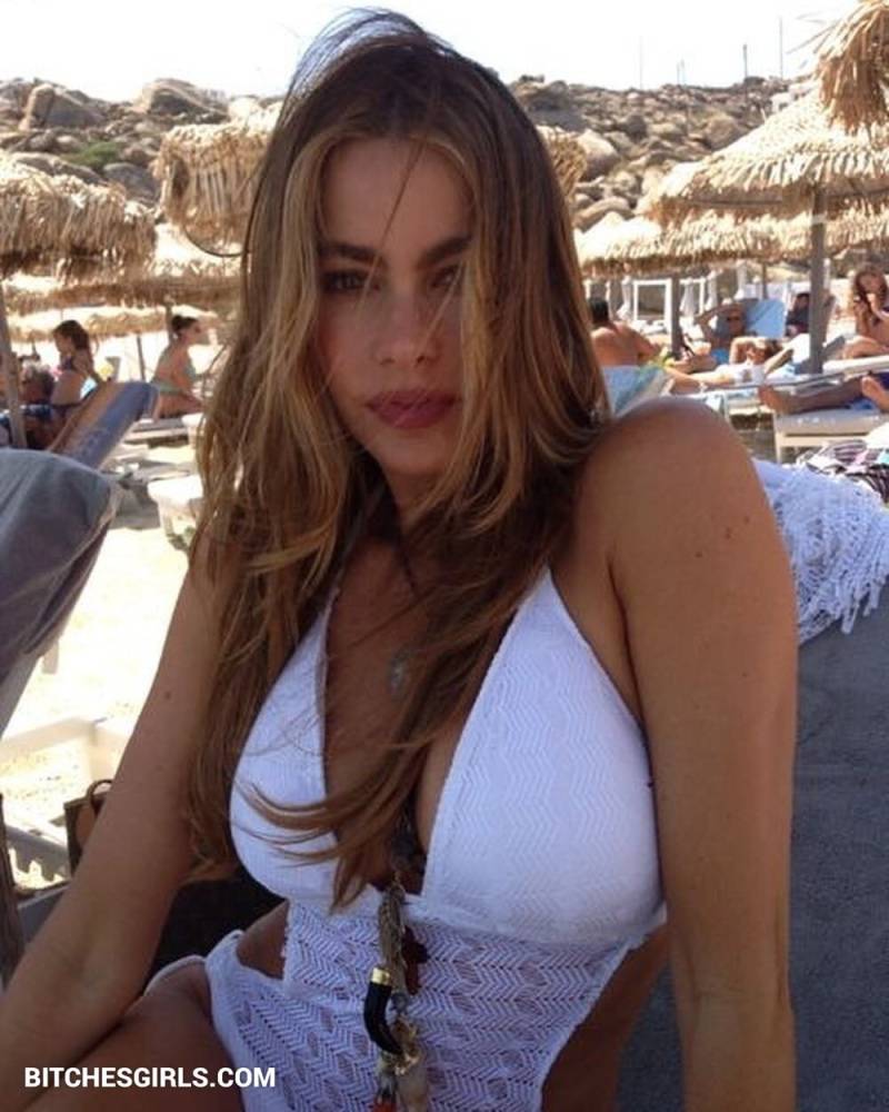 Sofia Vergara Nude Celebrities - Sofia Celebrities Leaked Nude Photo - #14