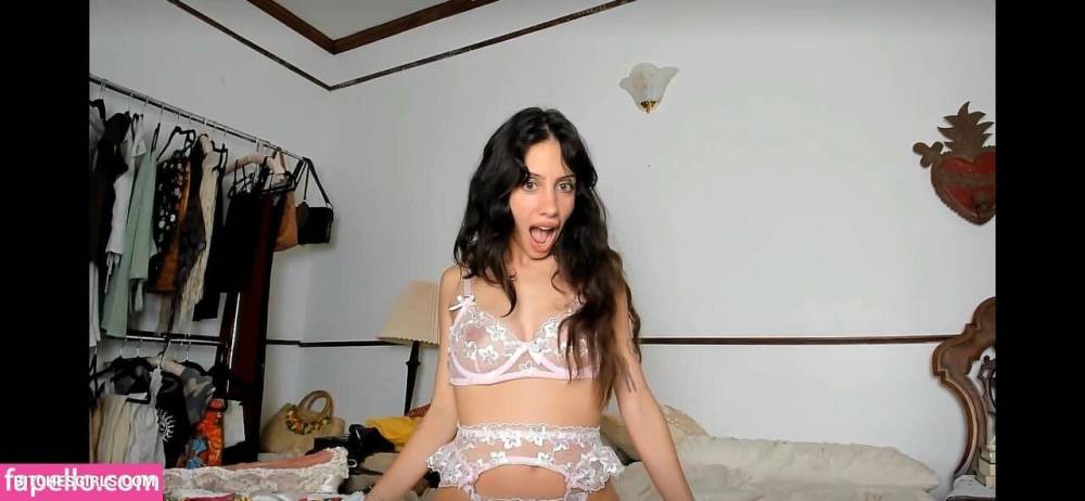 Raya Youtube Naked Influencer - Carmona Nude Videos - #7