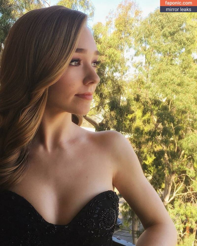 Holly Taylor aka actress aka holly_taylor aka hollytaylor97 aka lilydarling Nude Leaks OnlyFans - #8