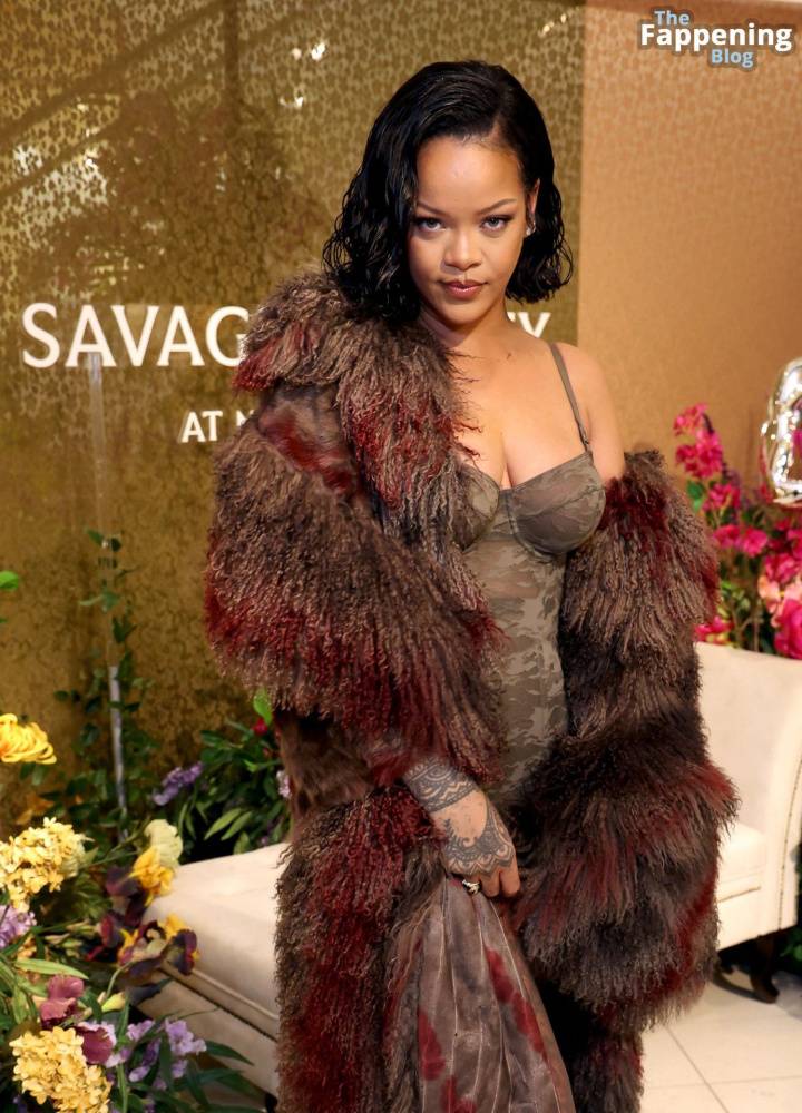 Rihanna Looks Sexy at the Savage x Fenty Launch (10 Photos) - #7