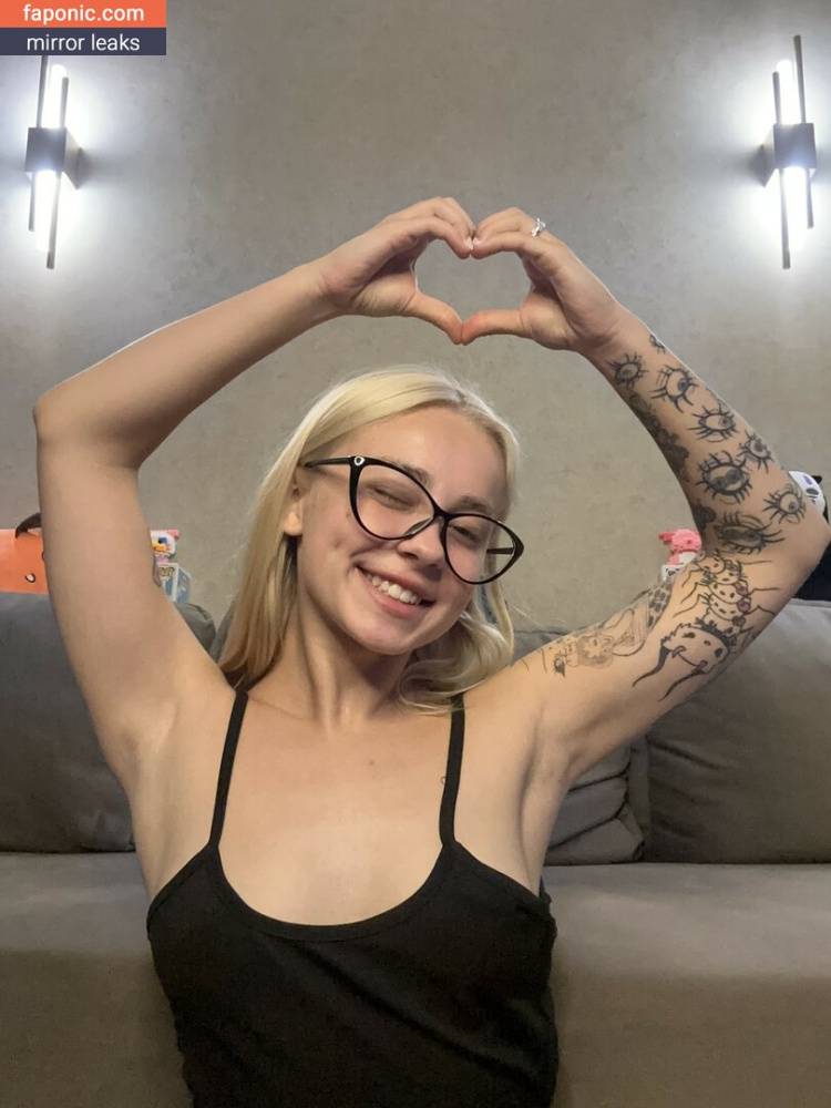 Polly Molly aka mollyy_pollyy Nude Leaks OnlyFans - #6