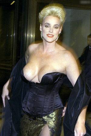 Brigitte Nielsen / brigittenielsen / realbrigittenielsen Nude Leaks - Fapello - #21