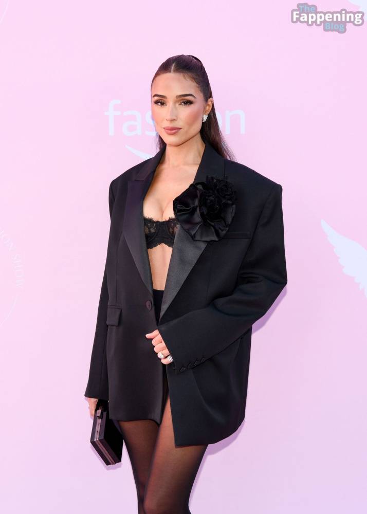 Olivia Culpo Displays Nice Cleavage at the 2024 Victoria’s Secret Show (43 Photos) - #8