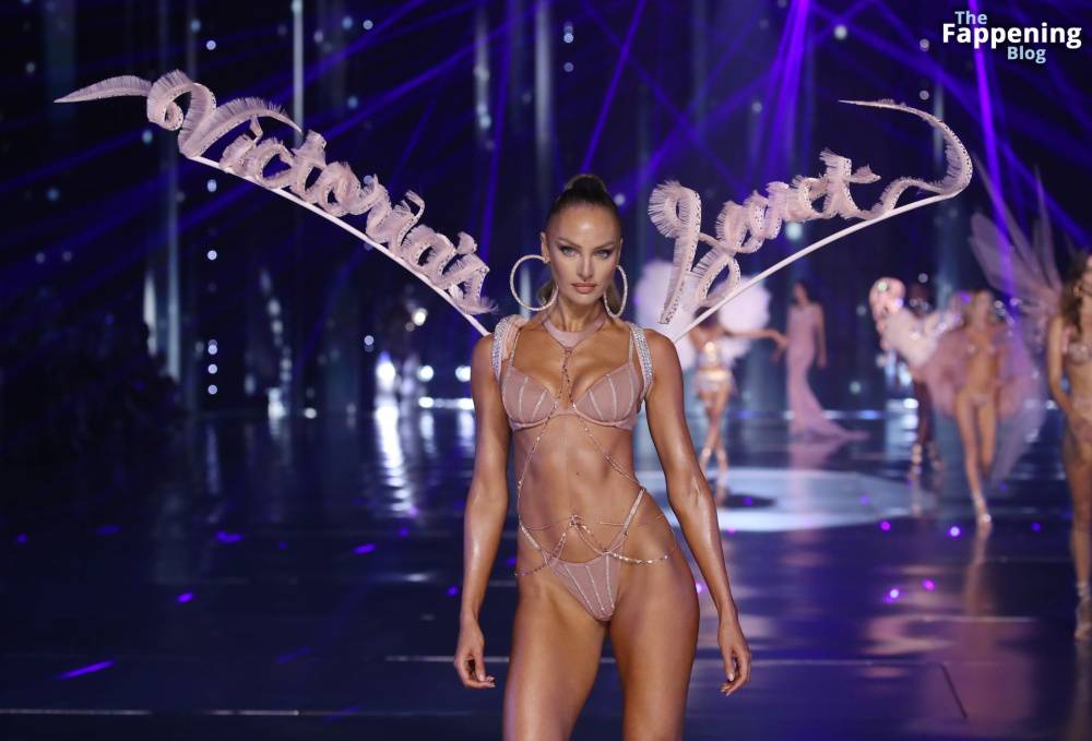 Candice Swanepoel Displays Her Sexy Body at the 2024 Victoria’s Secret Show (74 Photos) - #28