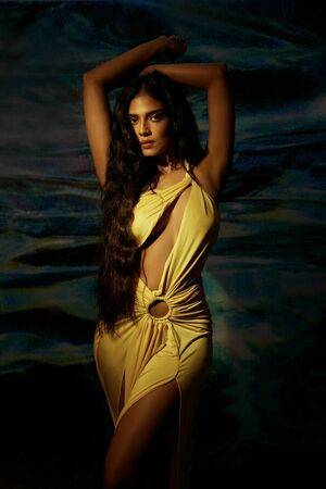 Malavika Mohanan / malavikamohanan_ Nude Leaks - Fapello - #16