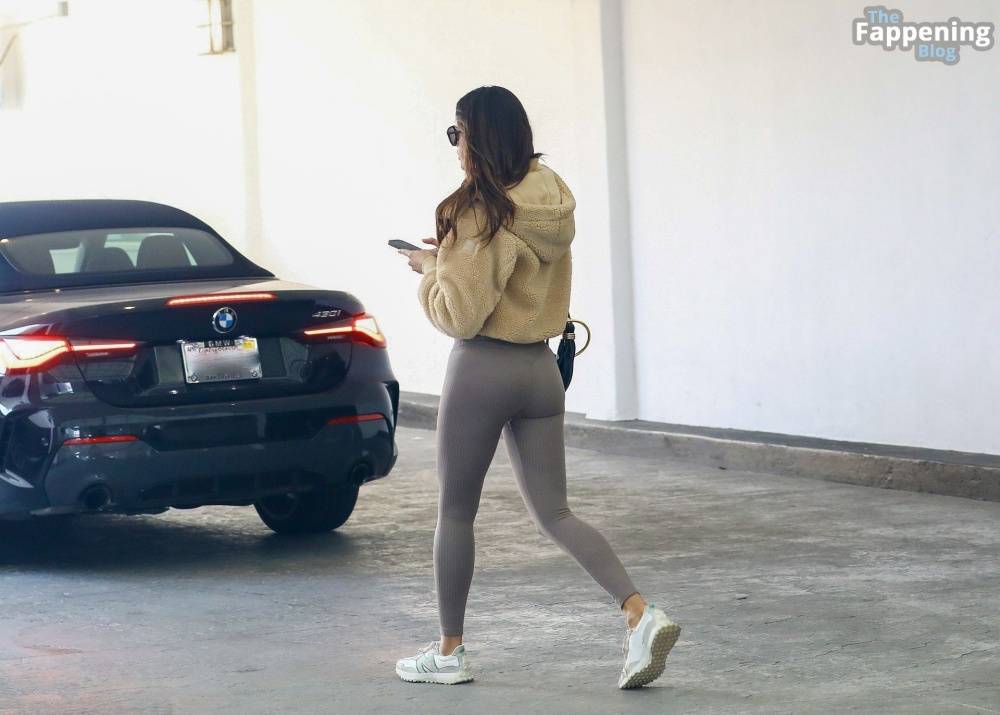 Eiza González Turns Heads in Chic Leggings After Beverly Hills Lunch (16 Photos) - #1