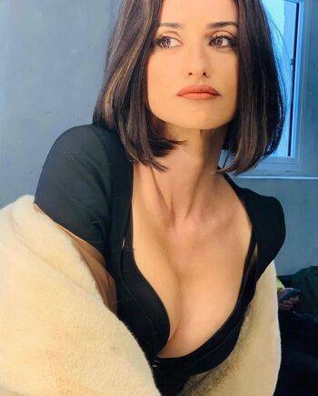 Penelope Cruz / penelopecruzoficial / penelopefalls Leaked Nude OnlyFans - #2