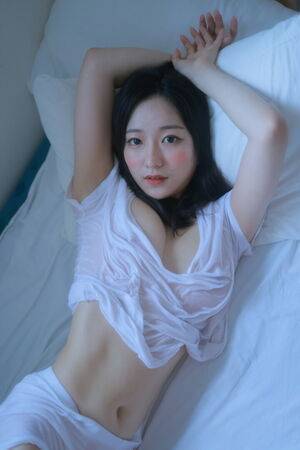 Korean Gravures / jisamss / takaidesuoficial Nude Leaks - #9