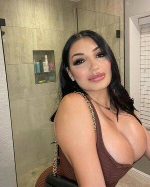 Brianna Christine / briannachristiine Nude Leaks - Fapello - #16