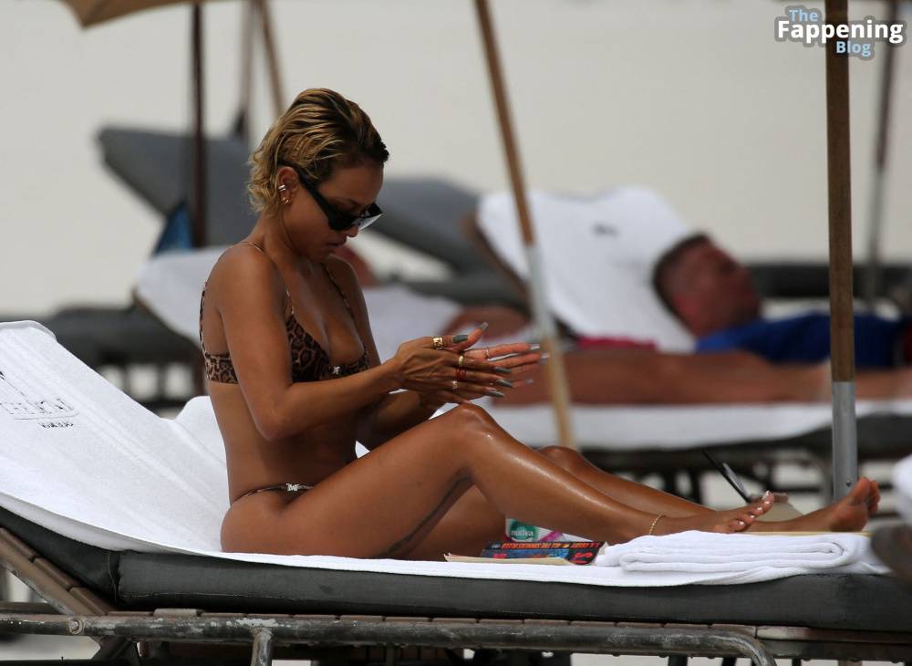 Karrueche Tran Shows Off Her Sexy Bikini Body on the Beach in Miami (87 Photos) - #9