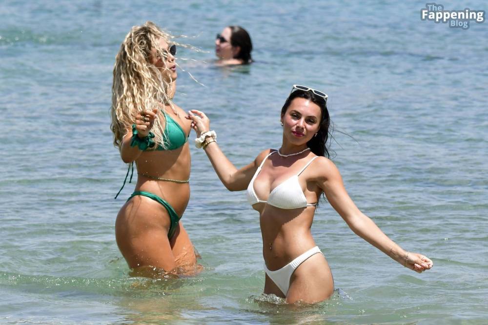 Antigoni Buxton & Paige Thorne Show Off Their Sexy Bikini Bodies (34 Photos) - #6