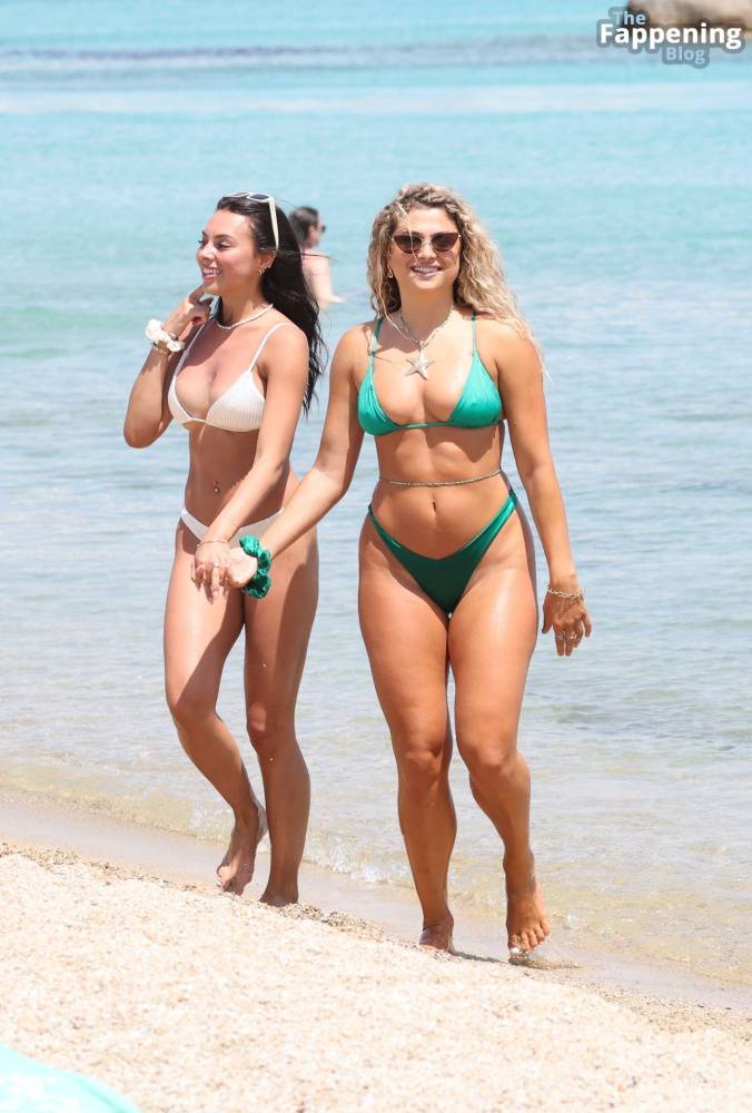Antigoni Buxton & Paige Thorne Show Off Their Sexy Bikini Bodies (34 Photos) - #3