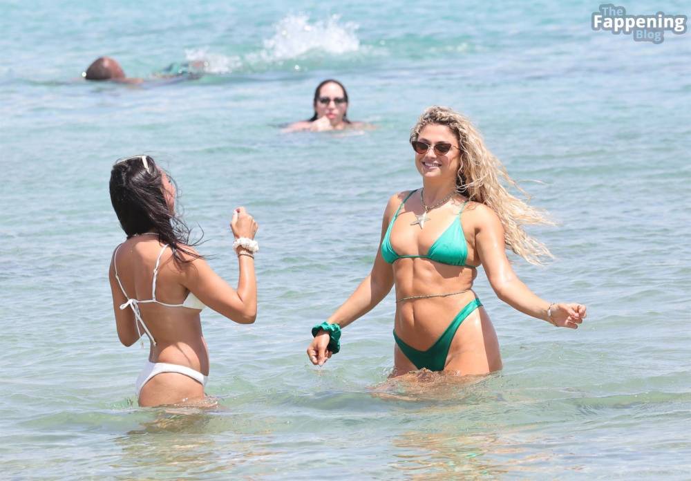 Antigoni Buxton & Paige Thorne Show Off Their Sexy Bikini Bodies (34 Photos) - #24