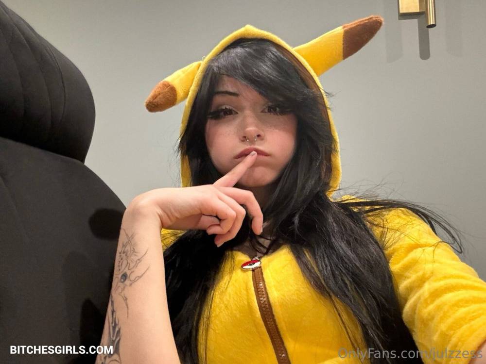 Julzzess Nude Teen - Jules Nsfw Photos Tiktok - #4